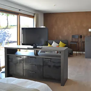  Hotel Les Hauts De Toulvern